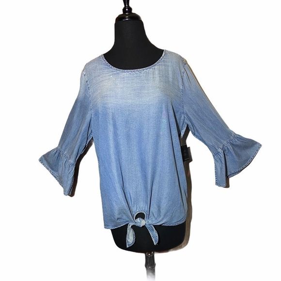 NWT John Mark Chambray Tie Front Bell Sleeve Top M - Picture 1 of 15